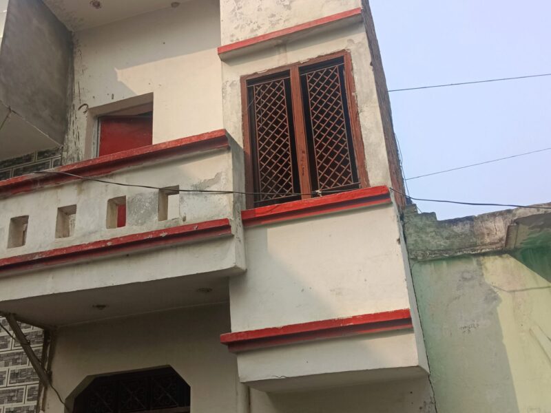 50 saqure house for sale