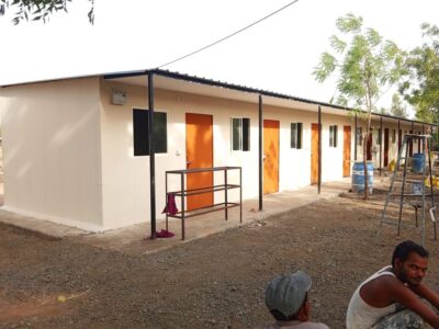 100 गज का मकान 9 कमरे हरिनगर पानीपत में बिकाऊ है फोन न० 7404435520