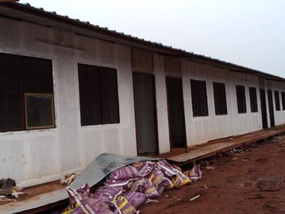 150 गज का मकान 11 कमरे (लेबरक्वार्टर) हरिनगर पानीपत में बिकाऊ है फोन न० 7404435520